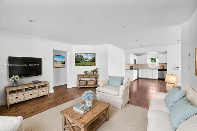 5 of 38 - 2112 N 32nd Ct, Hollywood, FL
