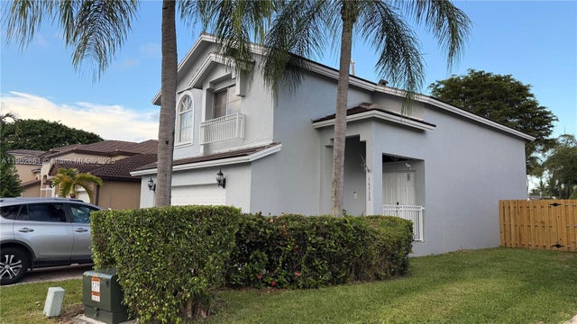 2 of 5 - 14713 Sw 155th Pl, Miami, FL