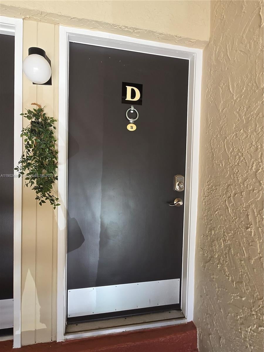 5242 Ne 6th Ave, Building D 27 D 27, Oakland Park