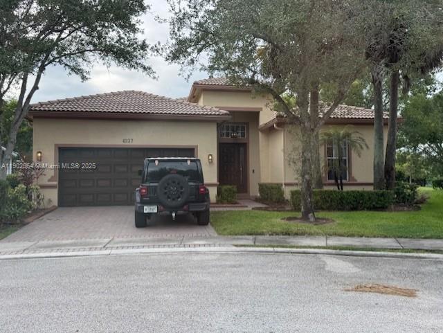 2 of 38 - 4337 Laurel Pl, Weston, FL