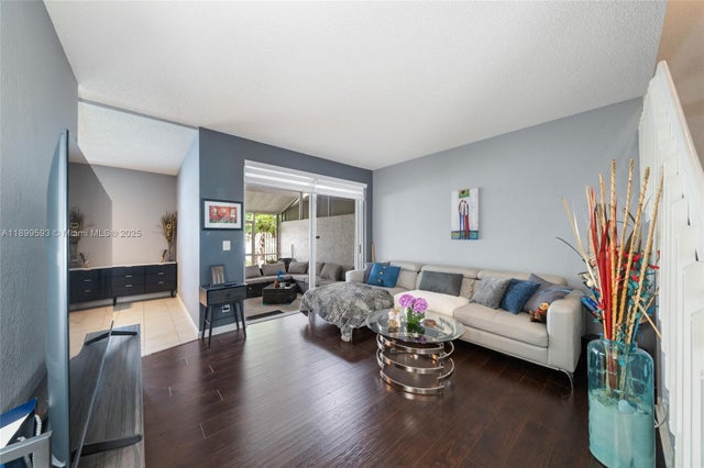 5 of 25 - 16829 Sw 1st Mnr, Pembroke Pines, FL