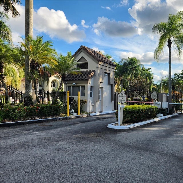 5 of 42 - 11281 Reveille Rd, Cooper City, FL