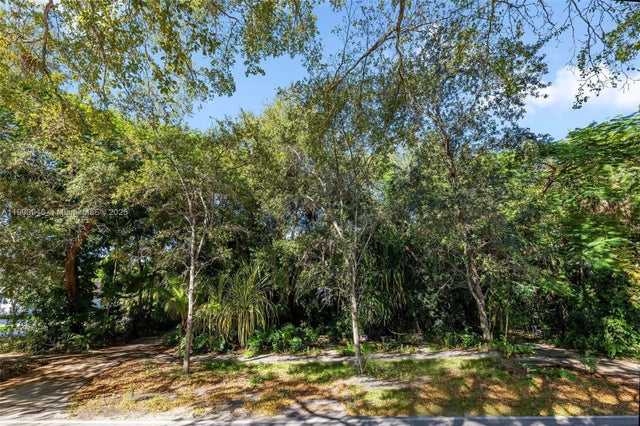 3 of 38 - 15290 Sw 82nd Ave, Palmetto Bay, FL