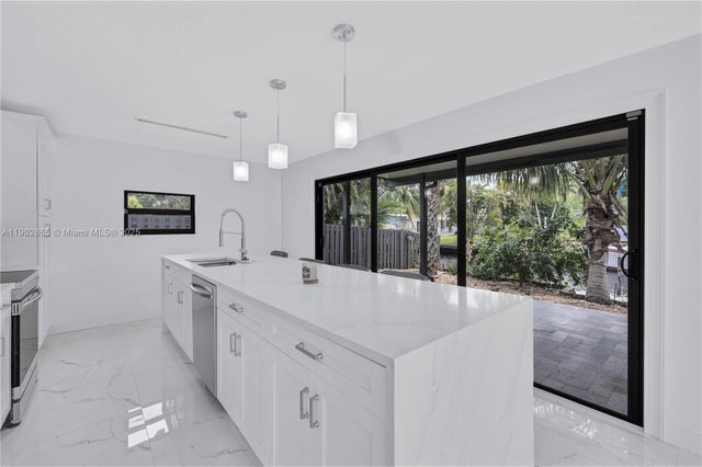 4 of 32 - 1608 Sw 5th Ct, Fort Lauderdale, FL