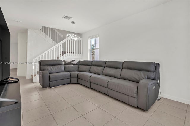 3 of 48 - 11851 Nw 46th St, Coral Springs, FL