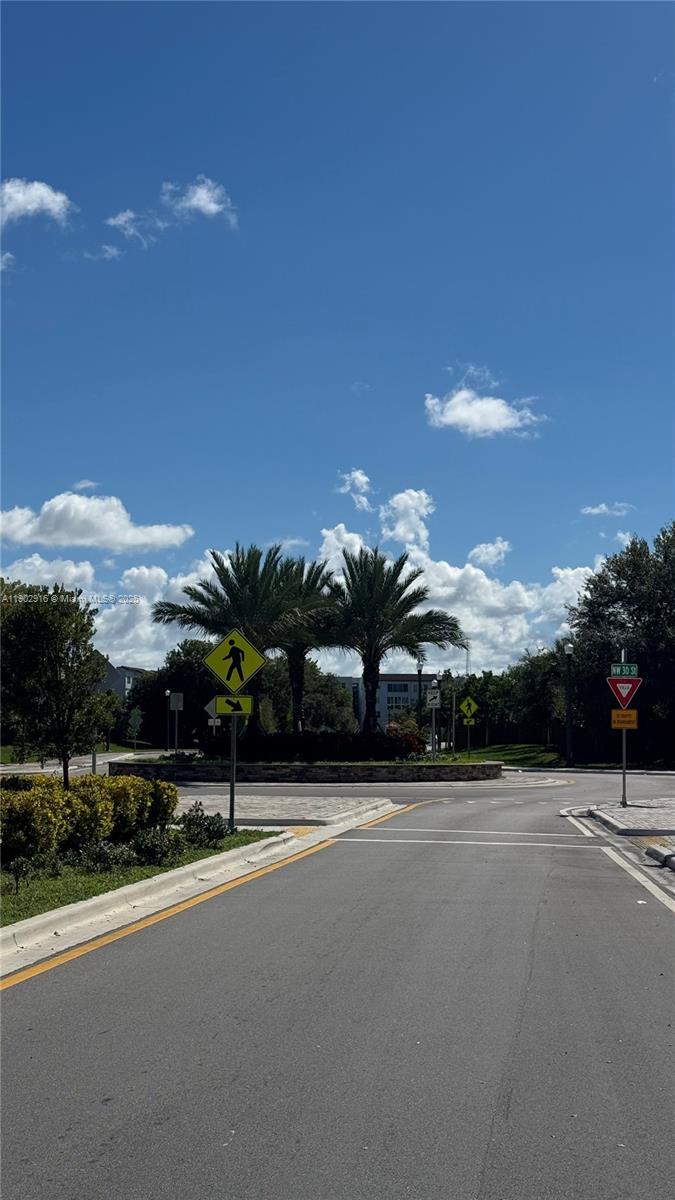 N/A, Lauderdale Lakes