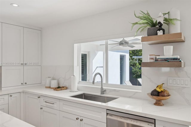 4 of 62 - 2105 Sw 98th Ave, Miami, FL