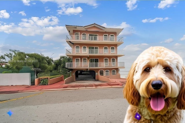 9008 Collins Ave 402, Surfside