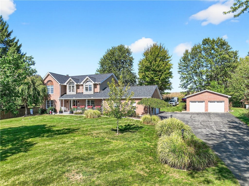 496 Fairlane Boulevard, Big Beaver