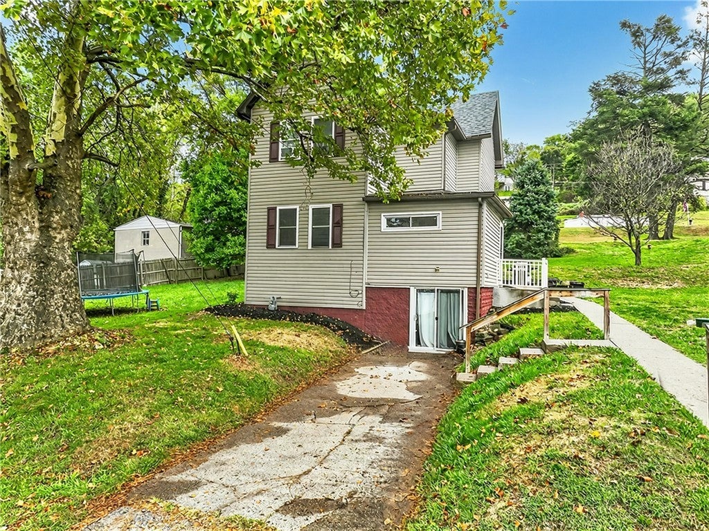 1 6th Avenue, Freedom