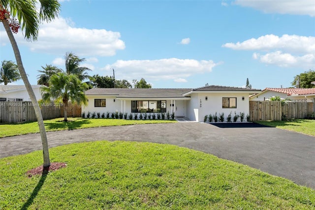 1960 Ne 32nd St, Lighthouse Point