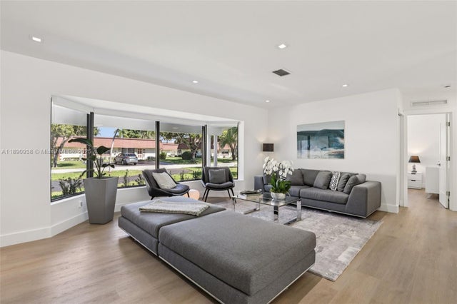 5 of 40 - 1960 Ne 32nd St, Lighthouse Point, FL