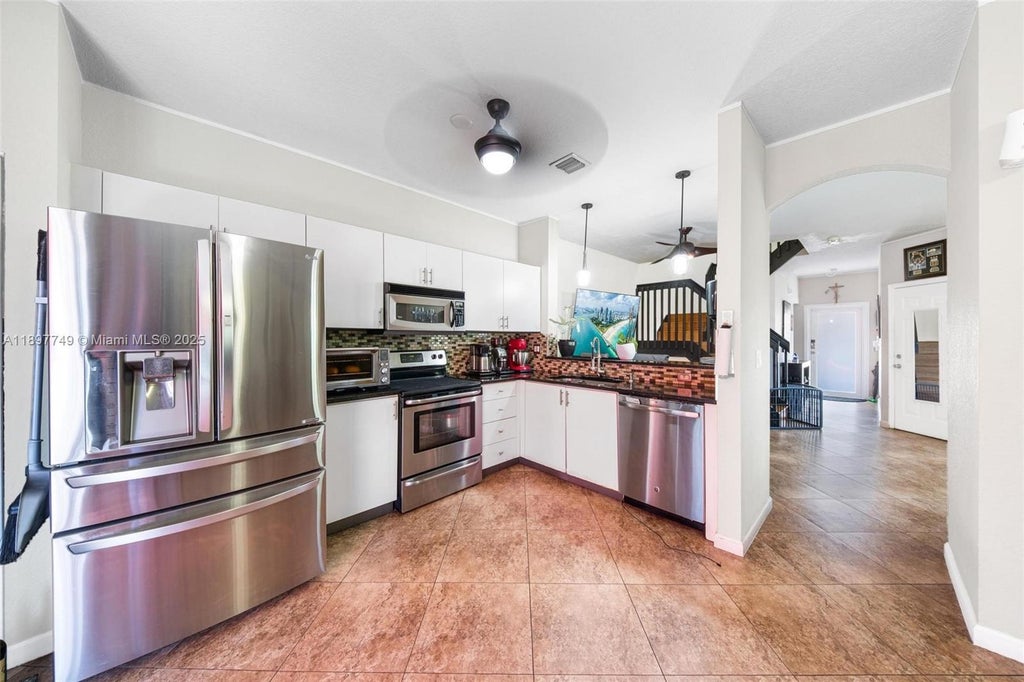 3869 Nw 92nd Ave, Sunrise