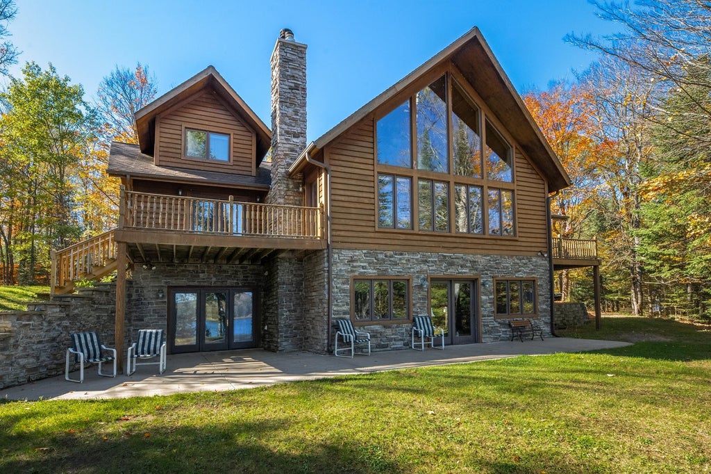 2973 Pine Island Lake Rd, Conover