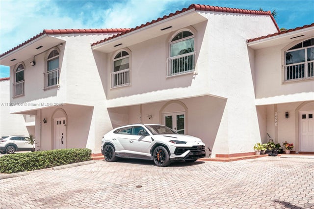 5 of 49 - 16523 Ne 26th Ave 1b, North Miami Beach, FL