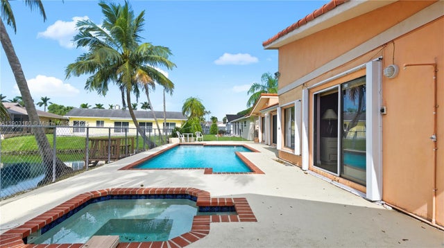 4 of 39 - 14604 Sw 60th Ter, Miami, FL