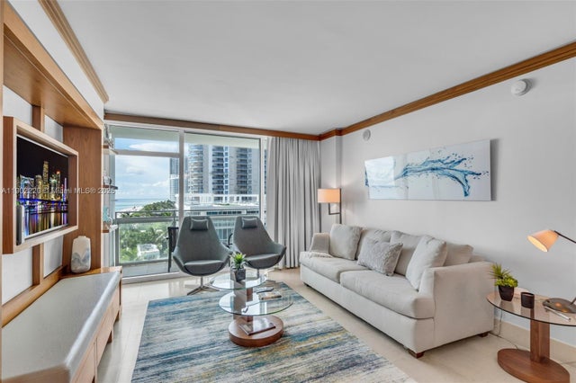 4 of 17 - 6801 Collins Ave 706 (door 720), Miami Beach, FL
