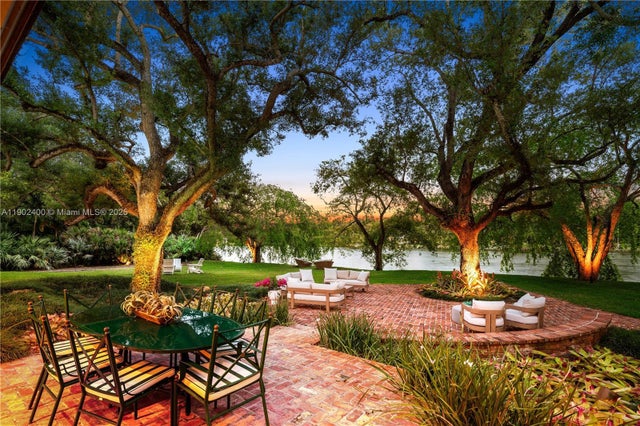 5390 Banyan Dr, Coral Gables