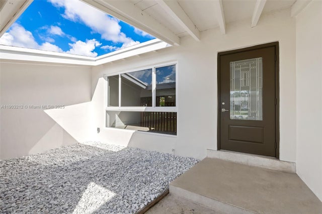 3 of 18 - 3207 Wilson St, Hollywood, FL