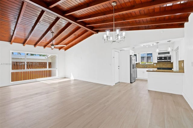 5 of 18 - 3207 Wilson St, Hollywood, FL