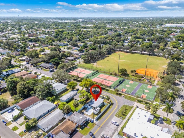 4 of 24 - 844 Nw 15th Ave, Fort Lauderdale, FL