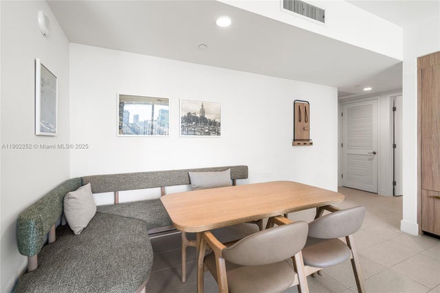 5 of 39 - 159 Ne 6th St 2405, Miami, FL