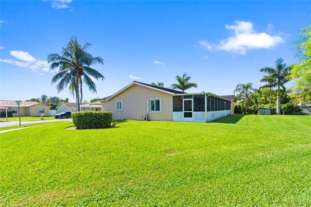 4 of 35 - 11201 Sw 138th Ter, Miami, FL