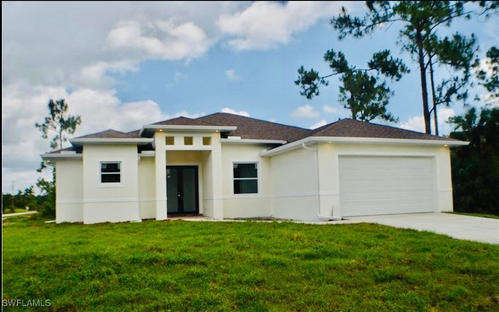 1211 Eclat St E, Lehigh Acres