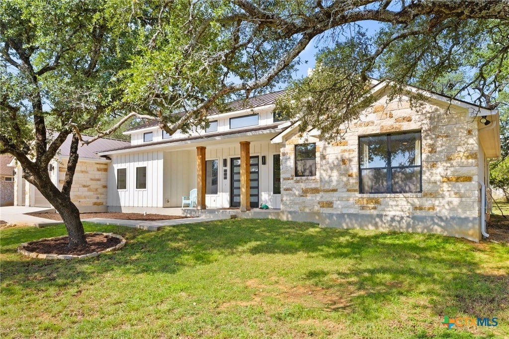 114 Winding Oak, Johnson City