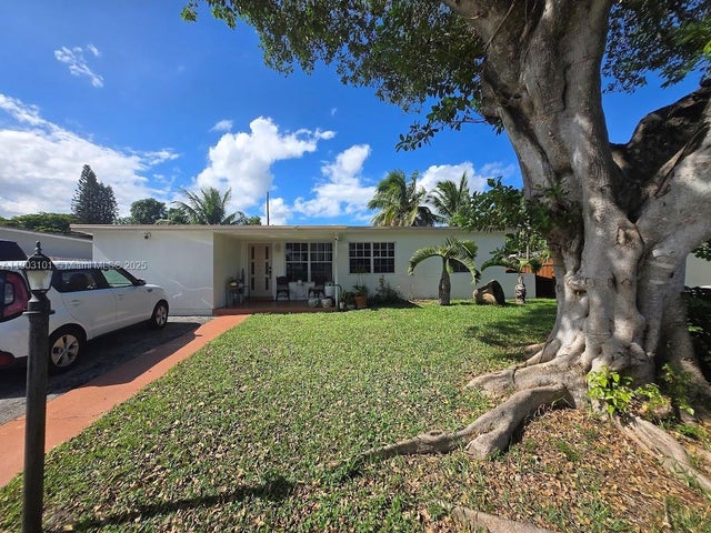 2 of 27 - 3501 Sw 38th St, West Park, FL