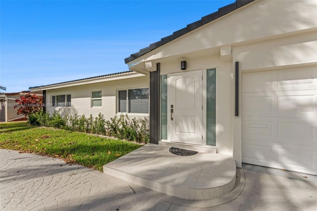 3 of 35 - 5419 Ne 22nd Ave, Fort Lauderdale, FL