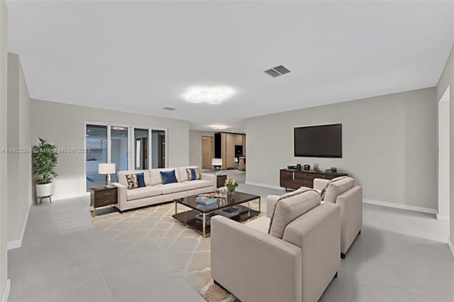 5 of 35 - 5419 Ne 22nd Ave, Fort Lauderdale, FL