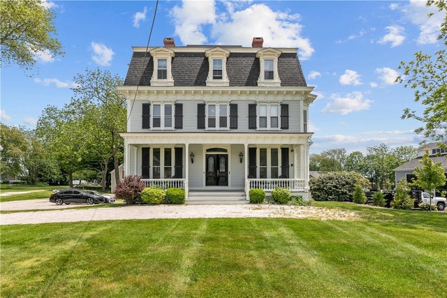 2951 East Main Rd # 6, Portsmouth