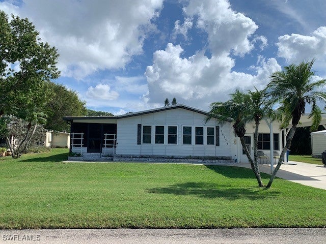 26236 Queen Mary Ln, Bonita Springs