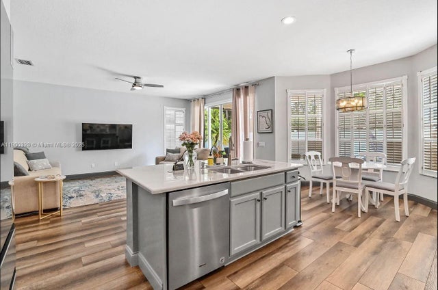 4 of 11 - 5337 Grand Banks Blvd, Green Acres, FL