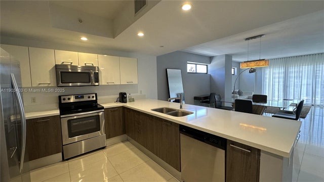 3 of 39 - 1120 98th St 403, Bay Harbor Islands, FL