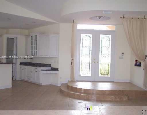 3 of 5 - 950 Greensward Ln, Delray Beach, FL