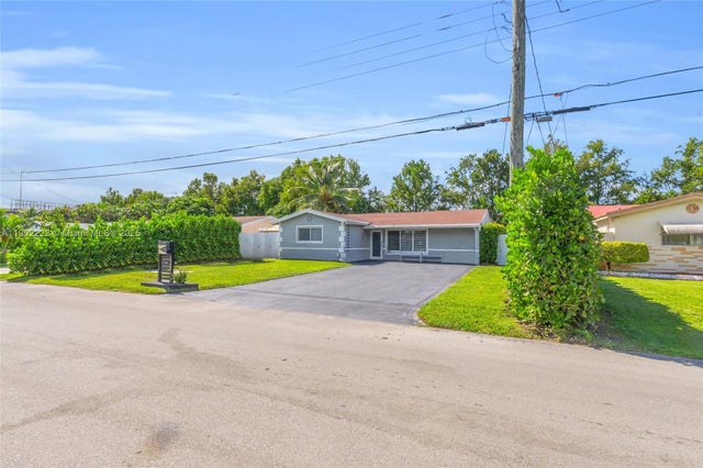 2 of 29 - 3000 Sunshine Blvd, Miramar, FL