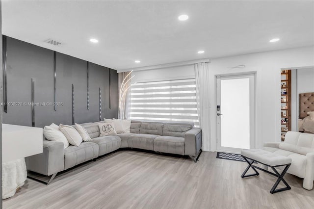 5 of 29 - 3000 Sunshine Blvd, Miramar, FL