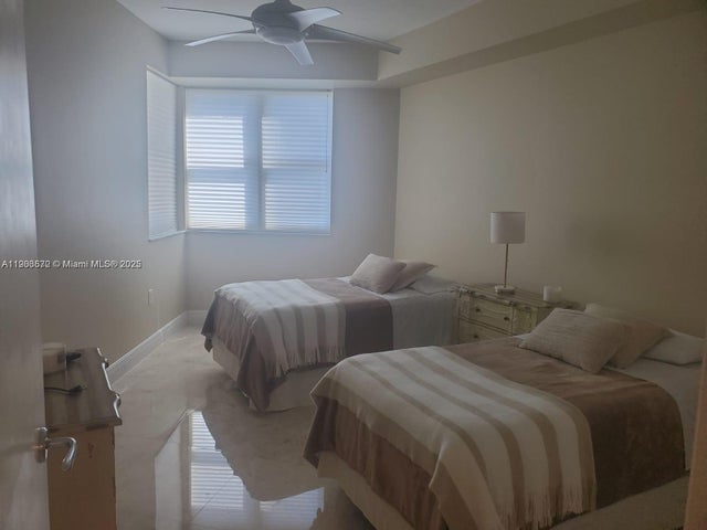 5 of 26 - 19900 E Country Club Dr 607, Aventura, FL