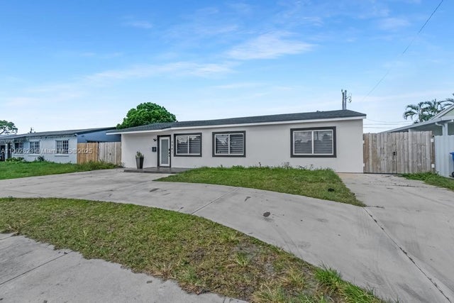 2 of 47 - 6941 Sheridan St, Hollywood, FL