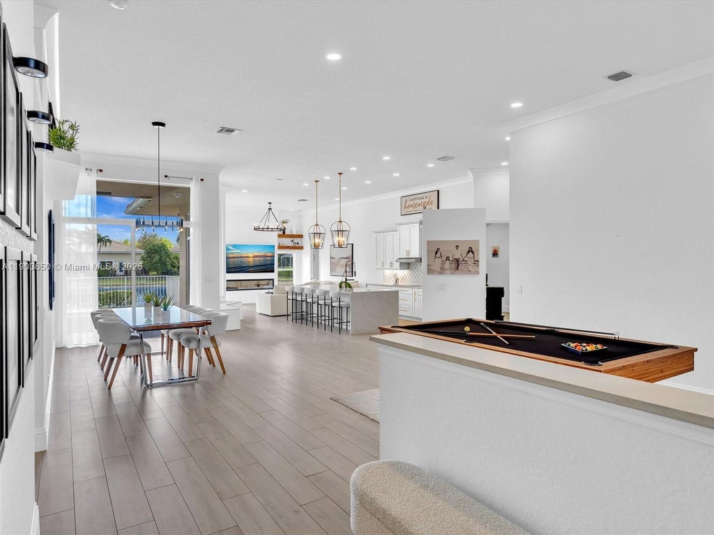 5039 Nw 124th Way, Coral Springs