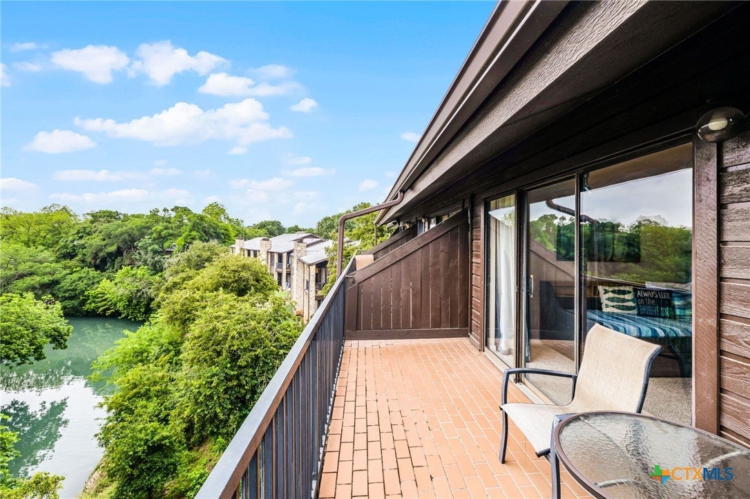 Homes for Sale on Comal River in New Braunfels, Texas