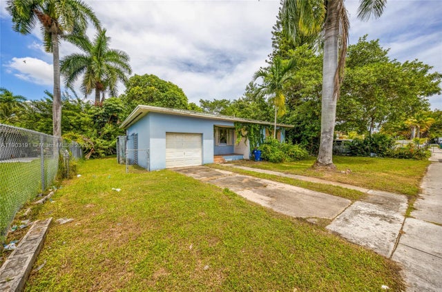 75 Nw 83rd St, Miami