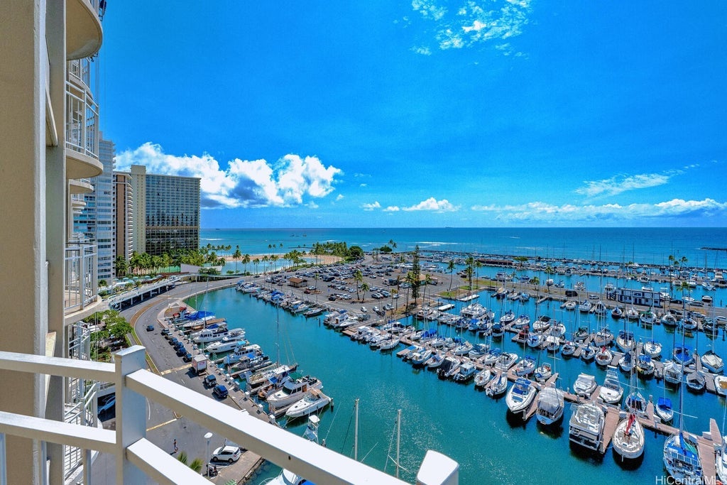 (unit #1390) 1765 Ala Moana Boulevard, Honolulu