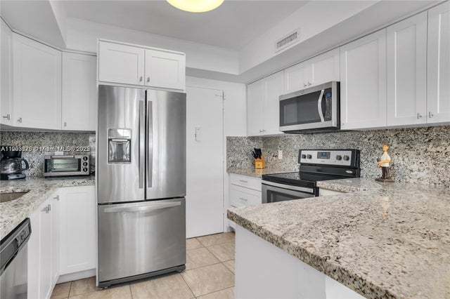 5 of 17 - 3505 S Ocean Dr 208, Hollywood, FL