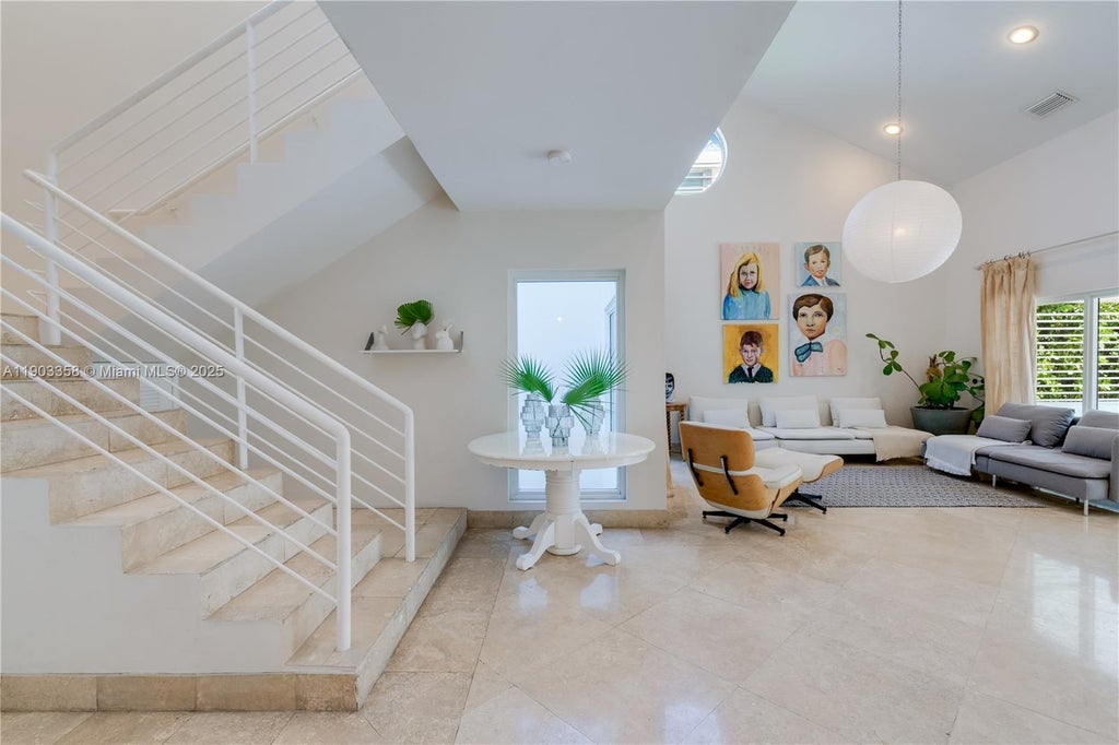 525 Ridgewood Rd, Key Biscayne