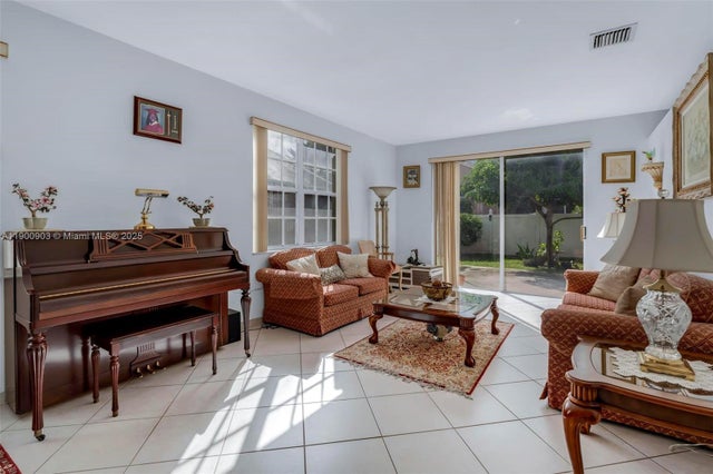 4 of 24 - 15736 Nw 11th St, Pembroke Pines, FL