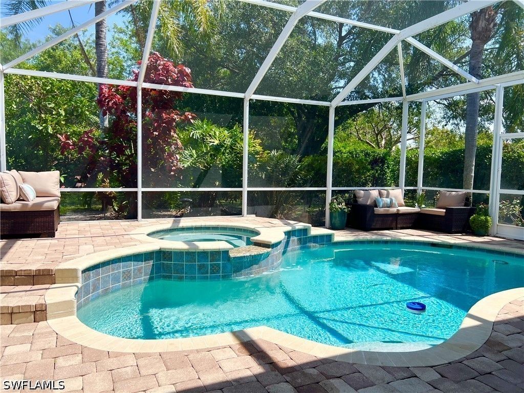 3411 Sandpiper Way, Naples