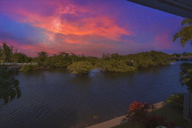 2 of 55 - 1897 Ne 15th Ave, Fort Lauderdale, FL